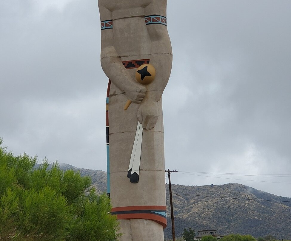 World's Tallest Kachina Doll景点图片
