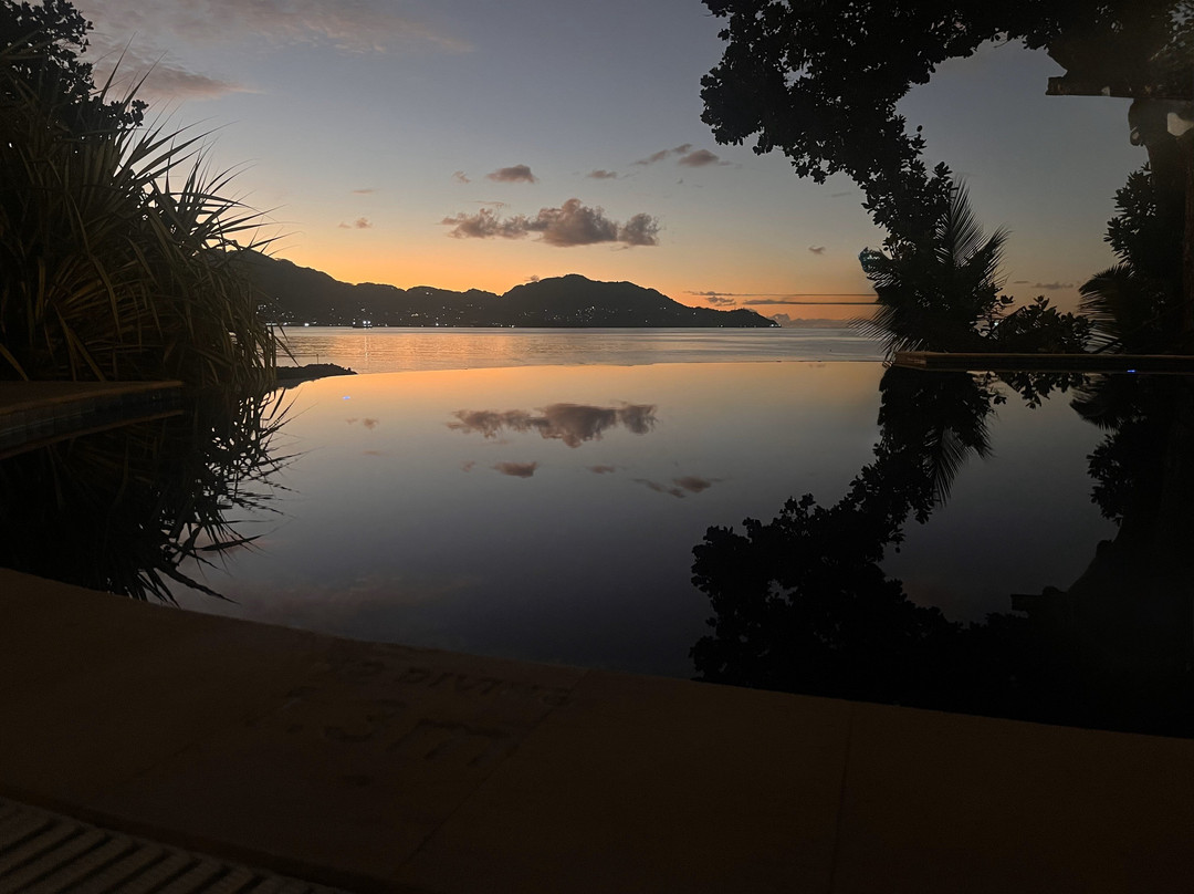 Cerf Island Resort主图