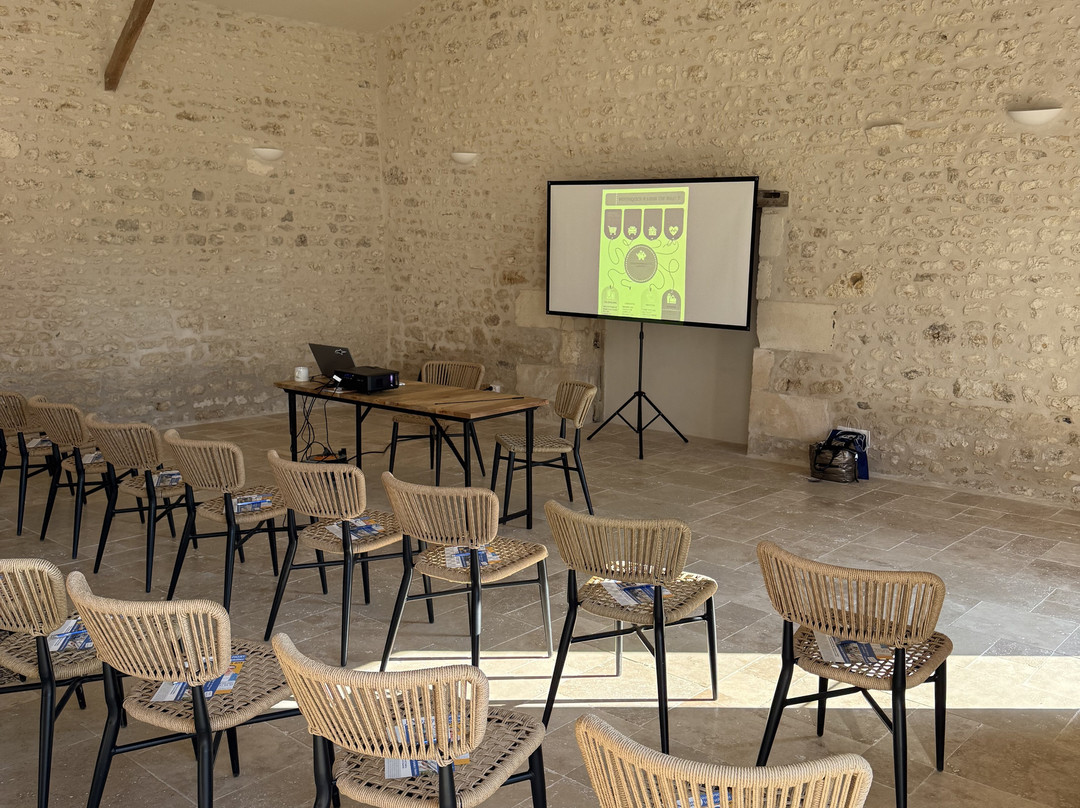 Golf du Château de la Vallade-Saint Porchaire必去景点