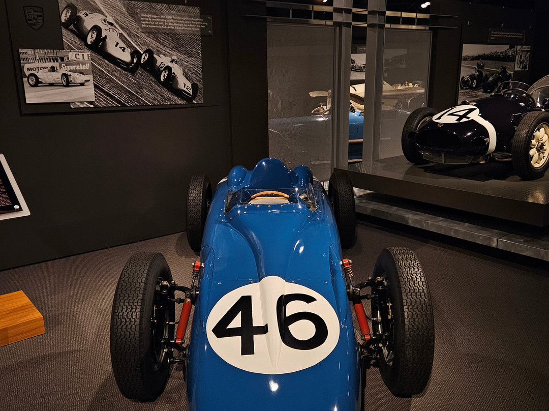 Revs Institute-那不勒斯必去景点