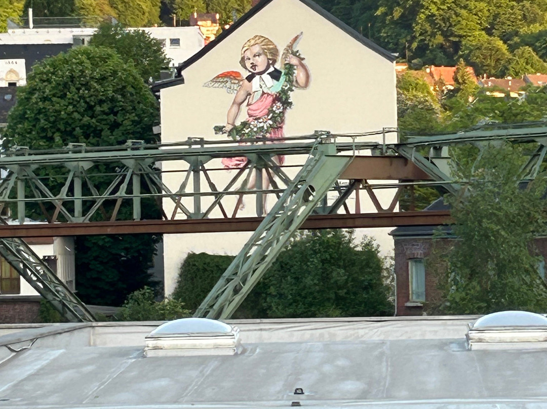 McDreams Hotel Wuppertal-City主图