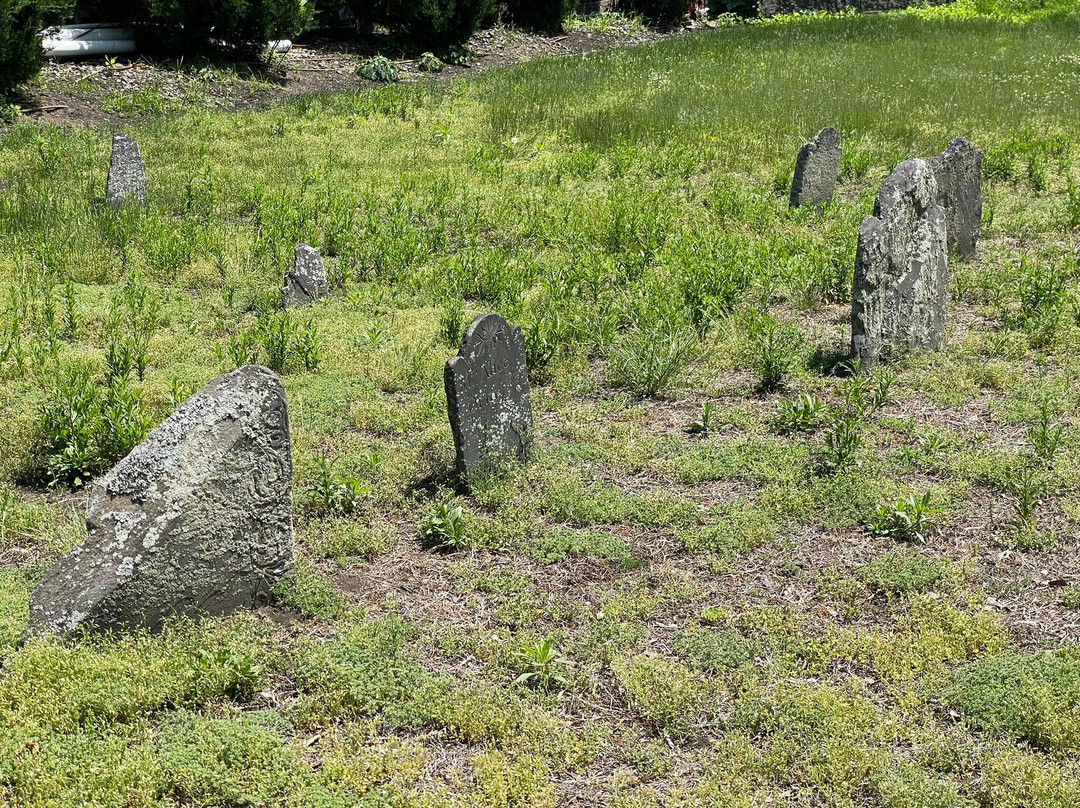 Old Burying Point Cemetery-塞勒姆必去景点