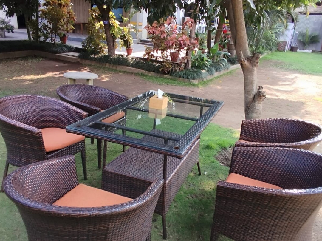 Siddhartha Riverside Resort主图