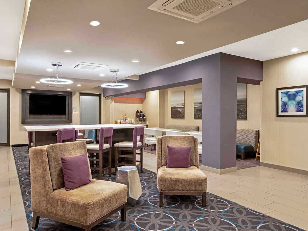 费耶特维尔酒店住宿-La Quinta Inn & Suites By Wyndham Fayetteville
