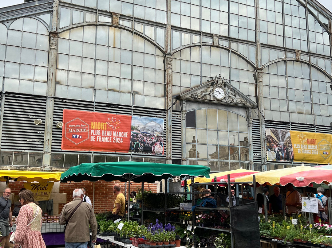 Les Halles de Niort-尼奥尔必去景点