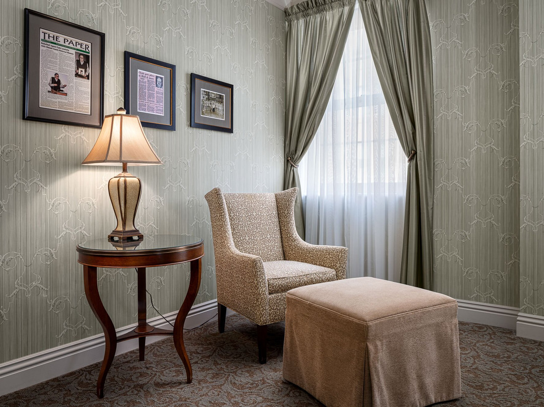 Charley Creek Inn主图