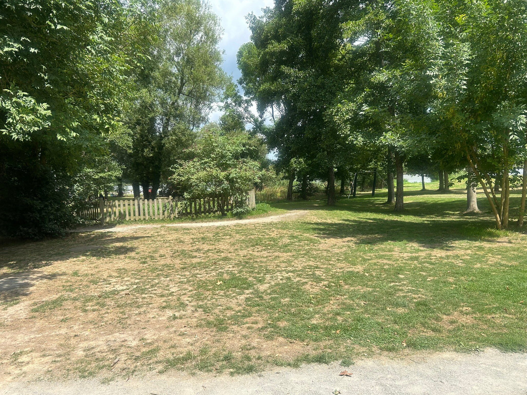 Base de Loisirs de La Rincerie-La Selle-Craonnaise必去景点