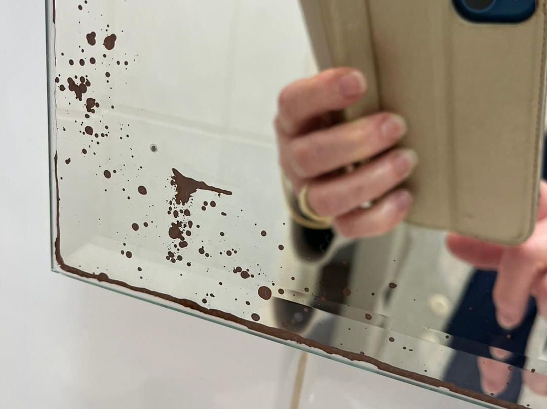 巴灵顿旅店主图