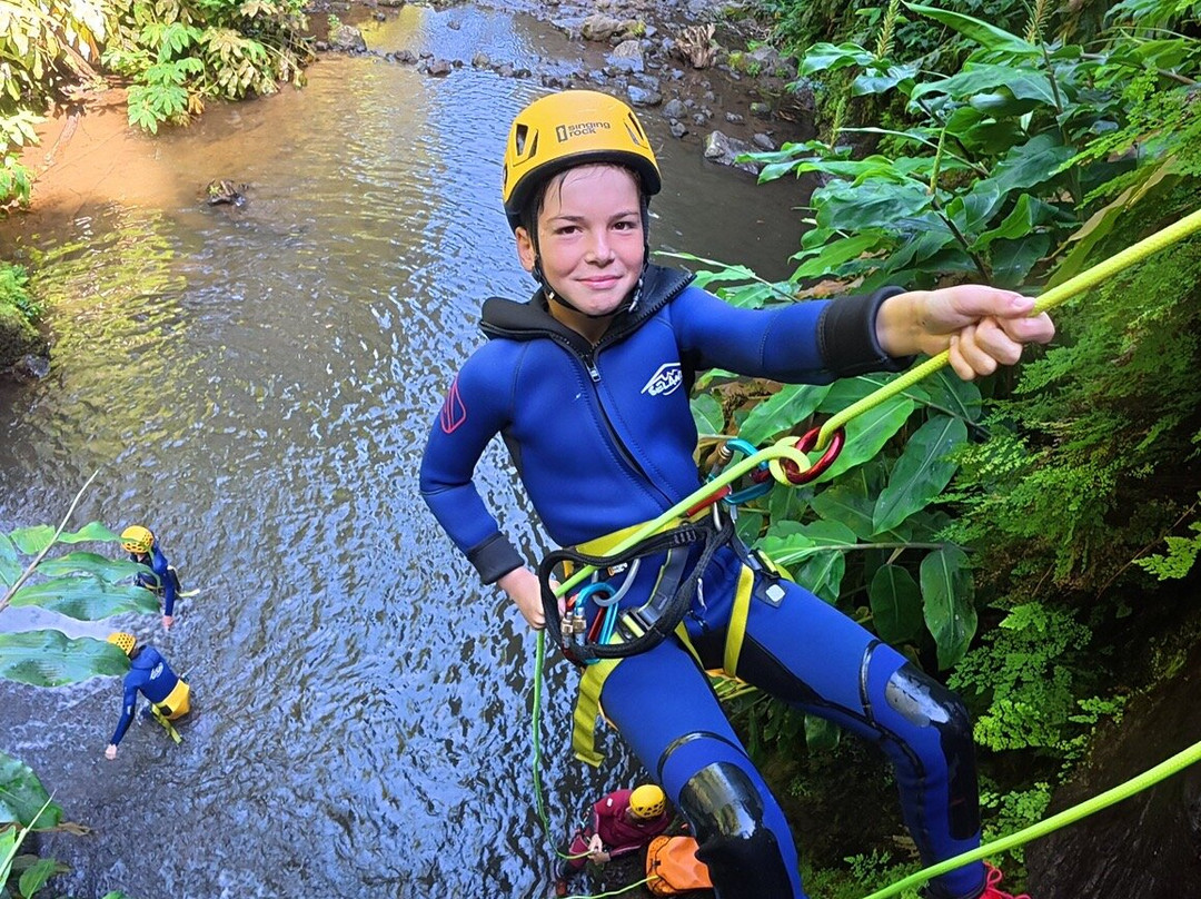 São Miguel: Experiência de Canyoning na Ribeira dos Caldeirões-Nordeste必去景点