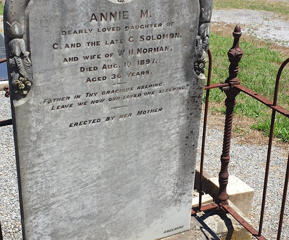 St James Church Cemetery-Delamere必去景点