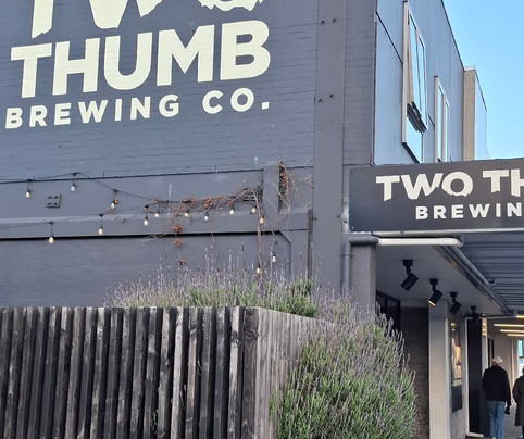 Two Thumb Brewing Co. on Manchester-基督城必去景点