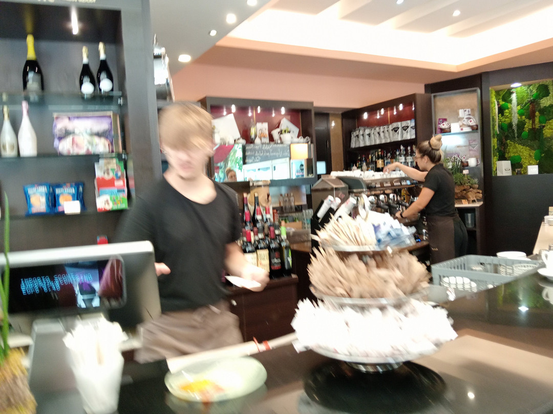 Bar Pasticceria Montanelli-格罗塞托必去景点