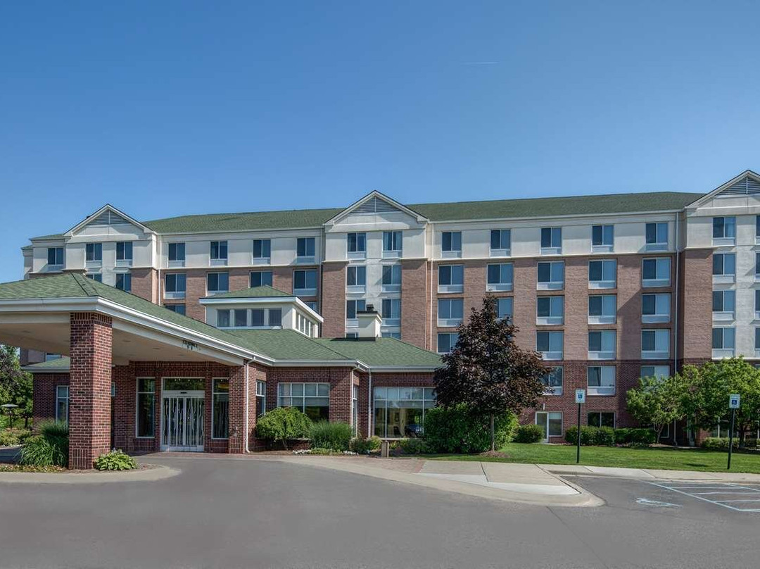 底特律大都会机场希尔顿花园酒店