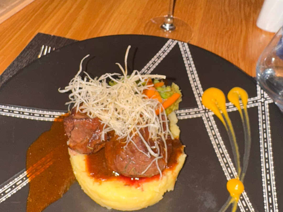 Cleo Lake Kivu Hotel主图