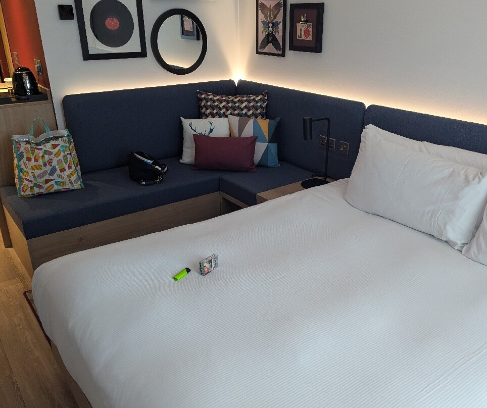 Hampton By Hilton Rochdale主图