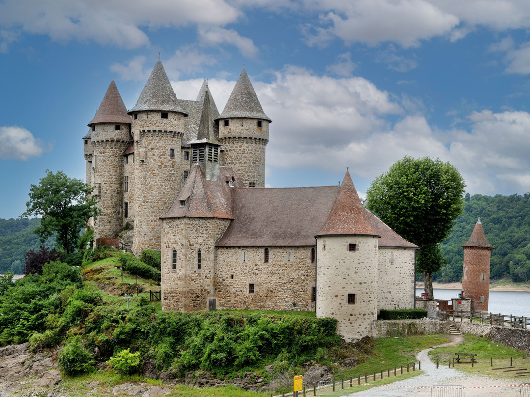 Chateau de Val-Lanobre必去景点