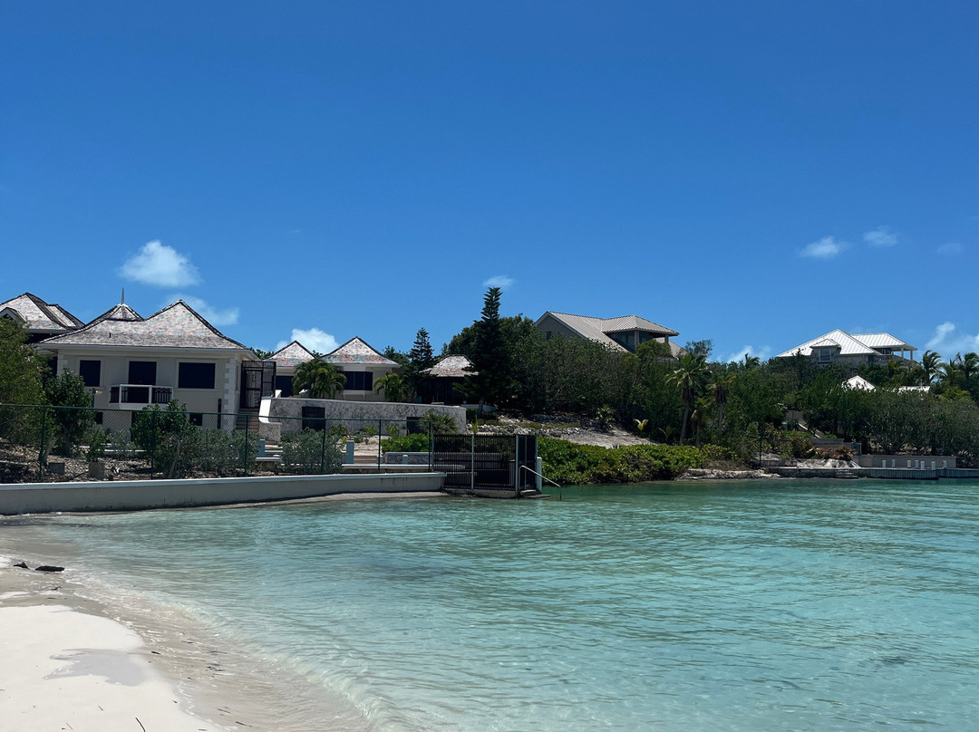 Taylor Bay Beach-普罗维登西亚莱斯必去景点