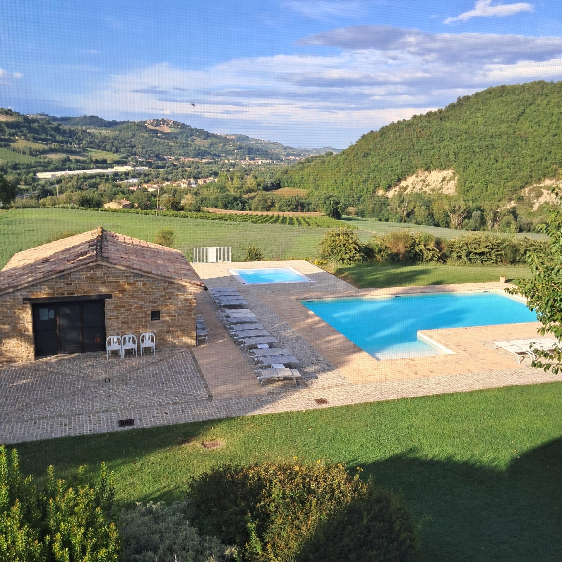 Amico Country House-官方