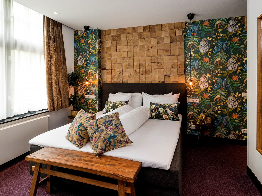 Wolf Hotel Kitchen & Bar主图