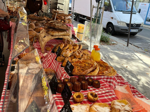 民族市集-巴黎必去景点