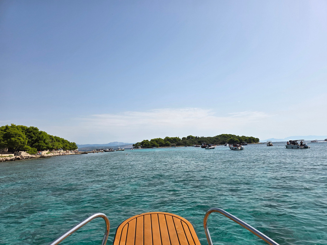 Rent A Boat Dalmacija-Kastel Luksic必去景点