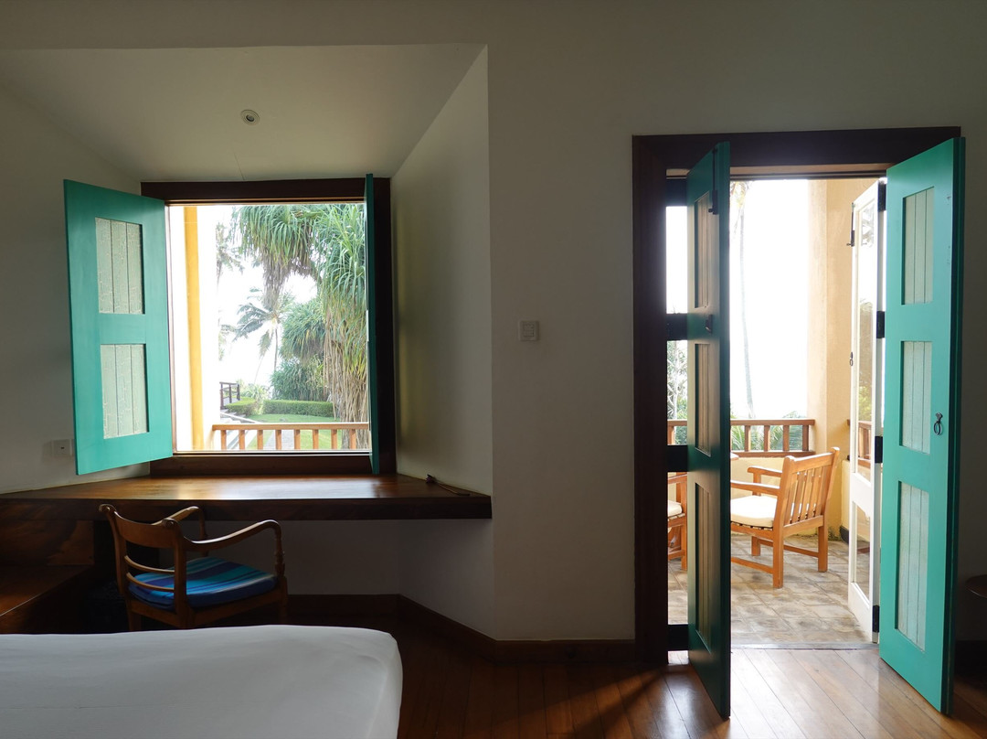 杰威因灯塔酒店主图