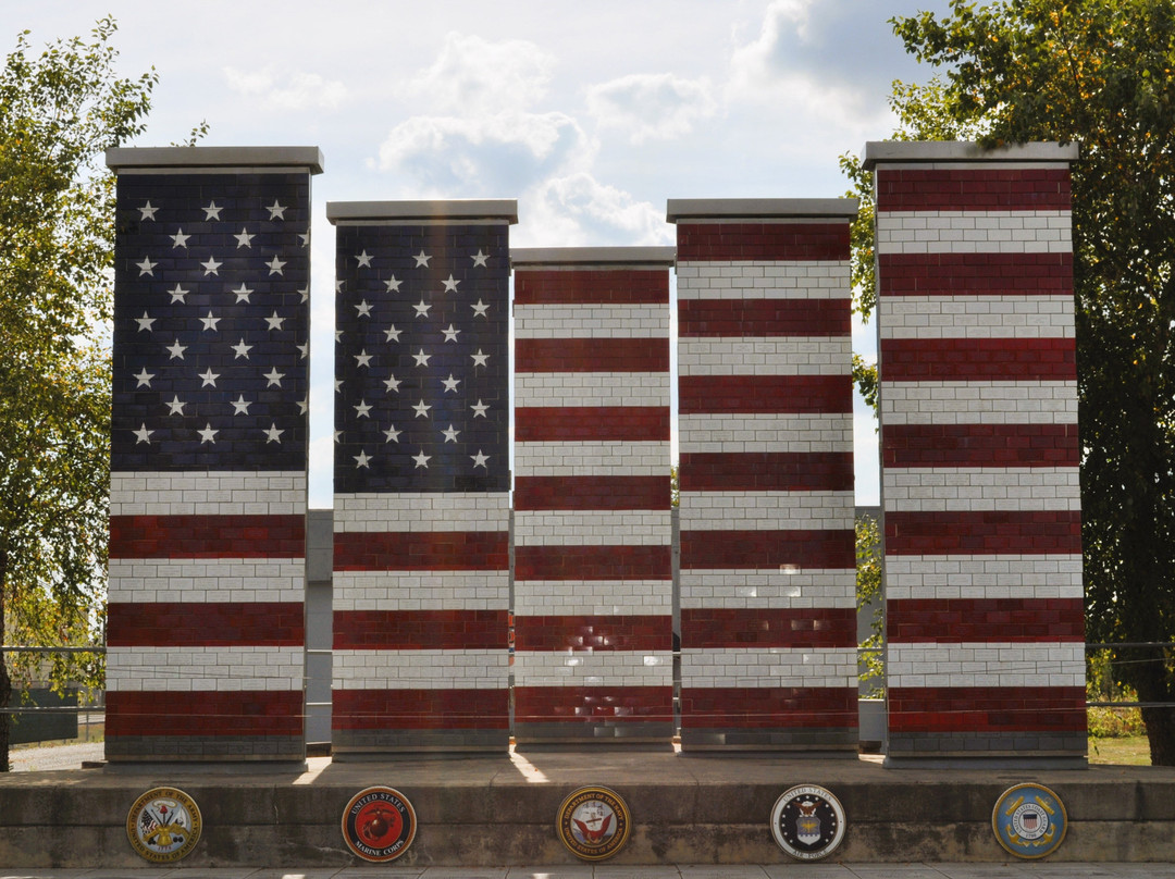 Veterans Freedom Flag Monument-利马必去景点