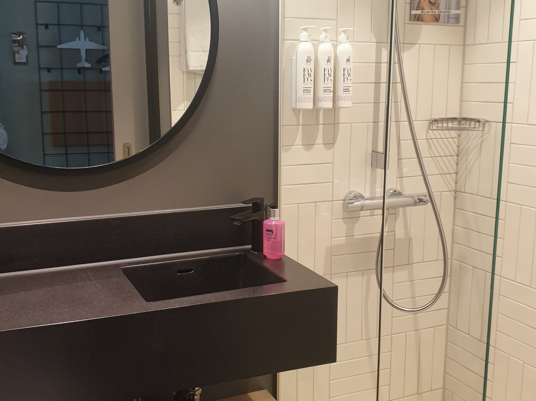 Moxy Cologne Bonn Airport主图