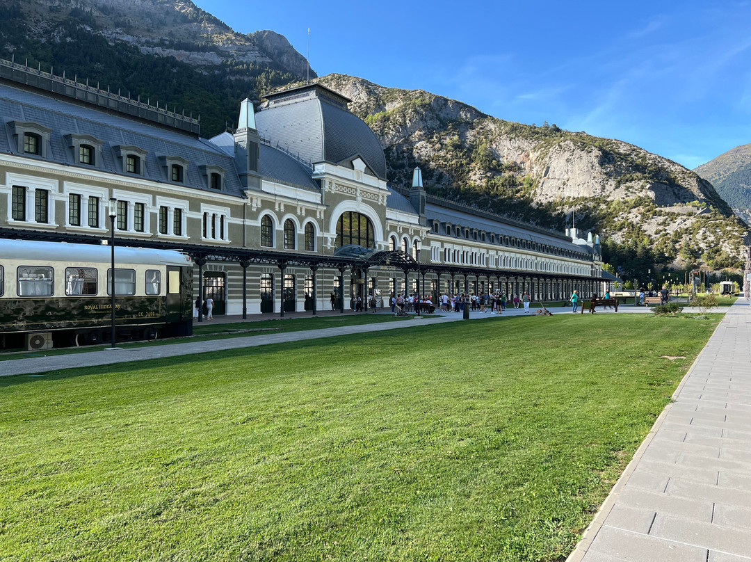 Estacion Internacional de Canfranc-坎弗兰克必去景点