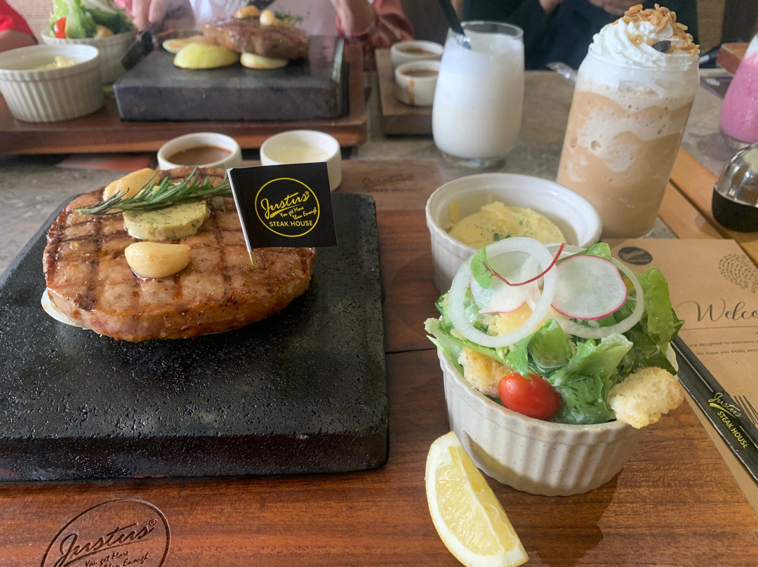 Justus Steakhouse Bintaro