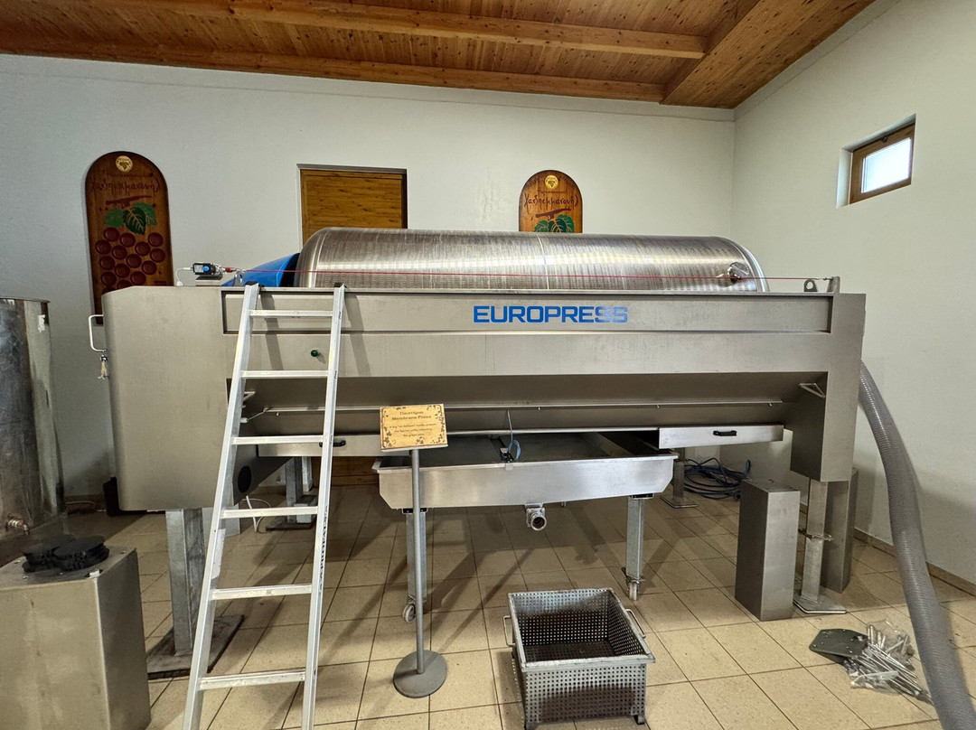 Hatziemmanouil Winery-Linopotis必去景点