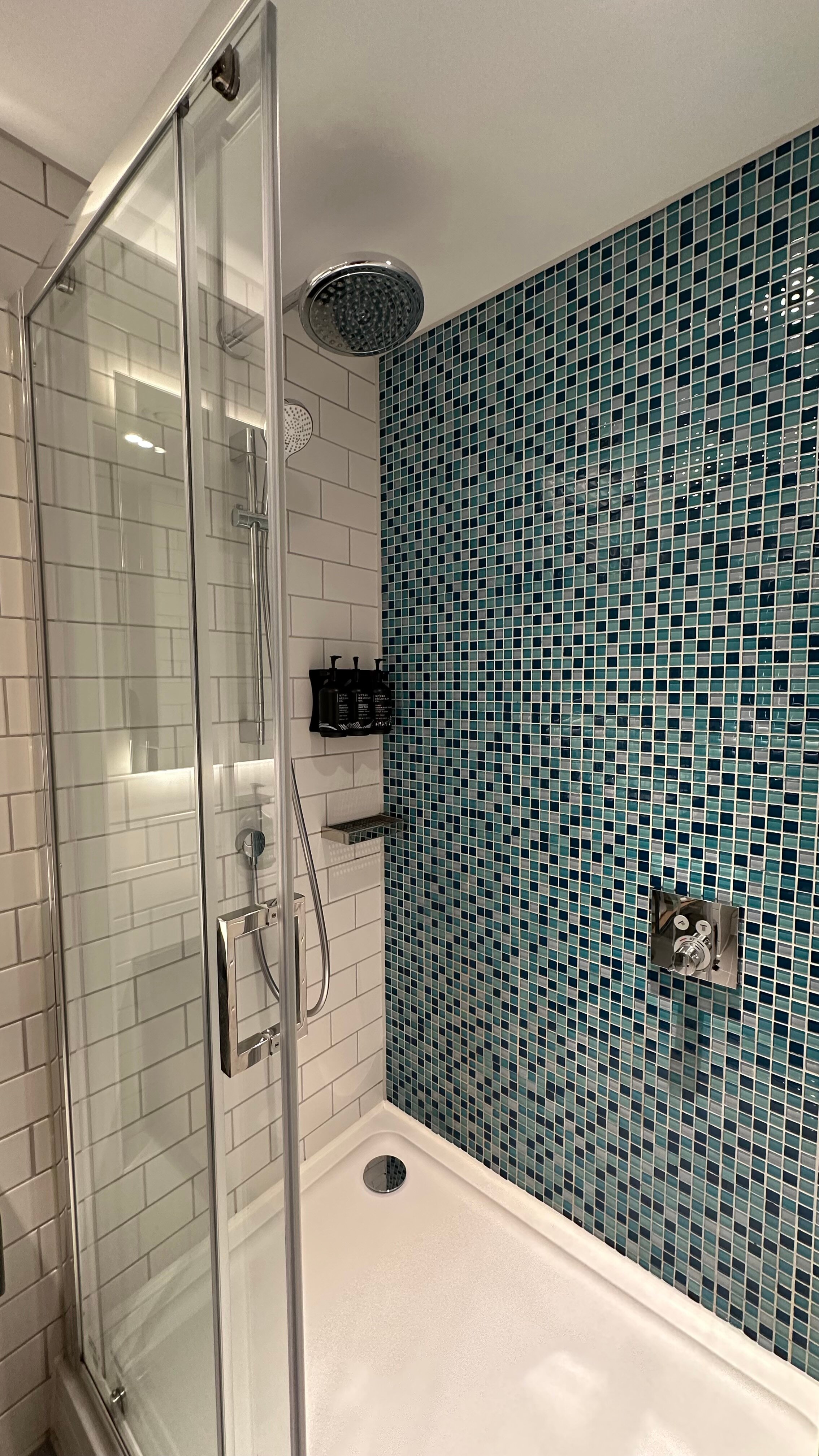 Holiday Inn Manchester Airport By IHG-浴室