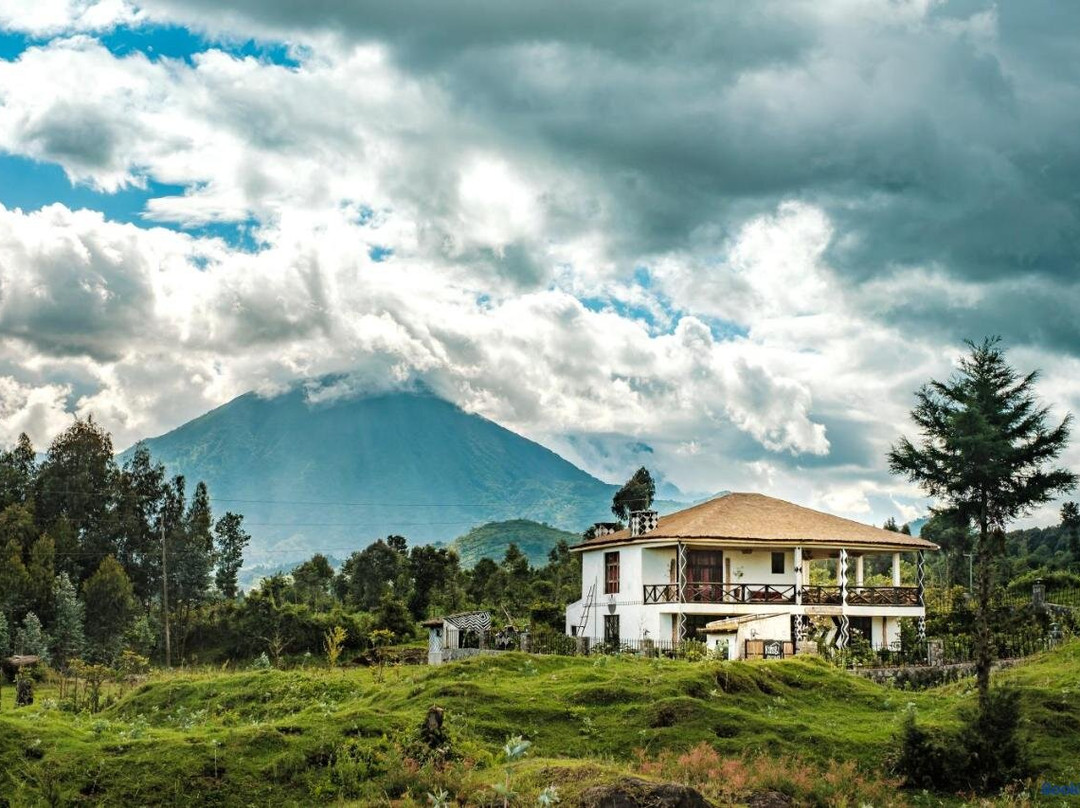 Kinigi Cottage
