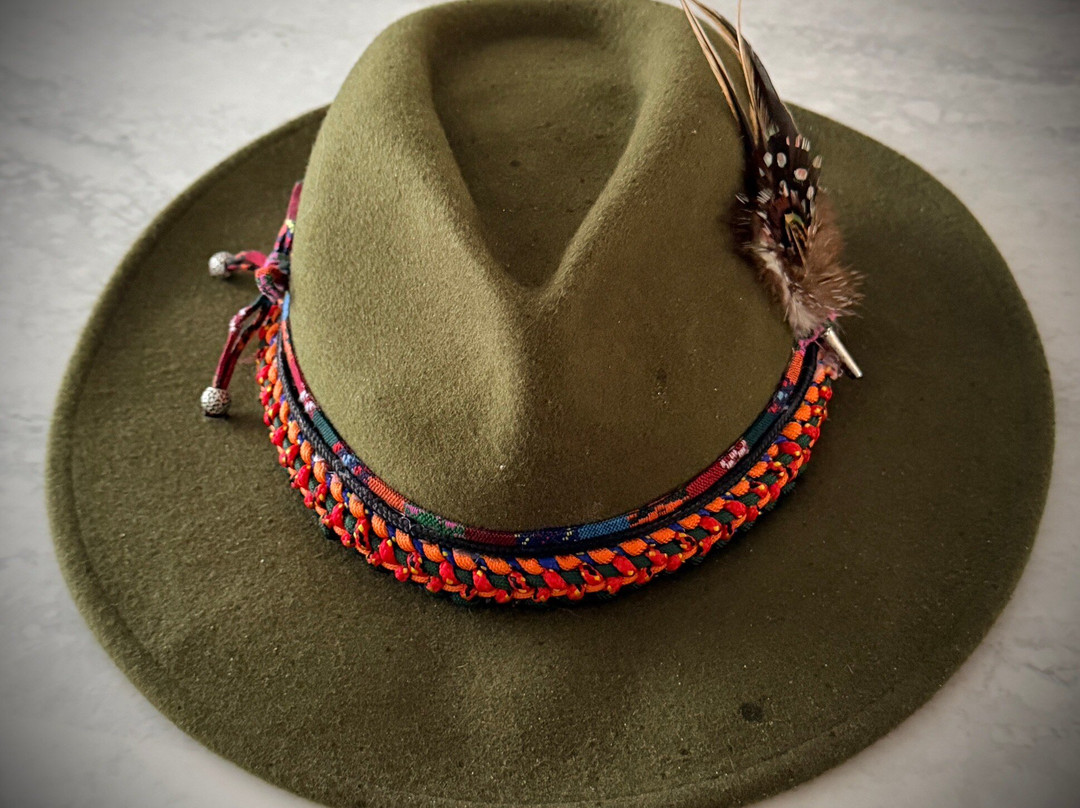 Wanderlusts Gypsy Caravans-彭里斯必去景点