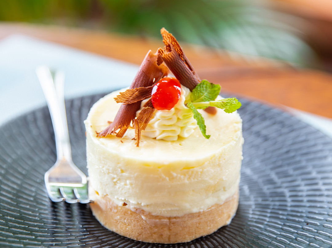 塔努阿海滨酒店主图