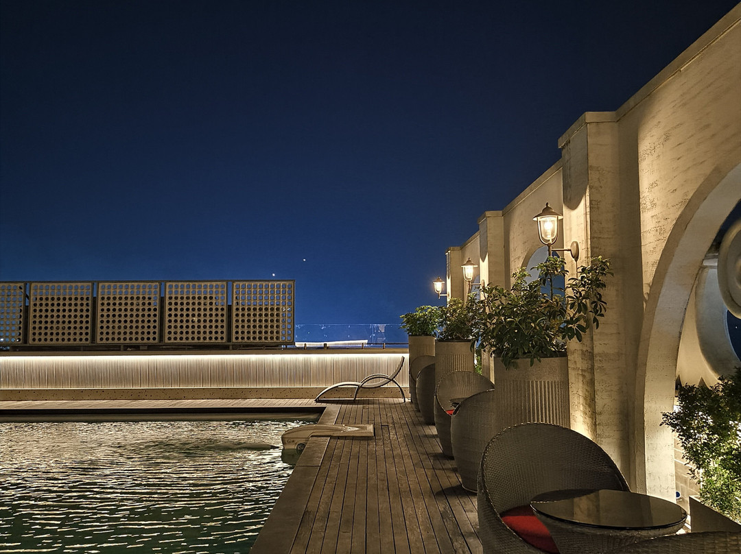 Hotel Airlink Castle主图