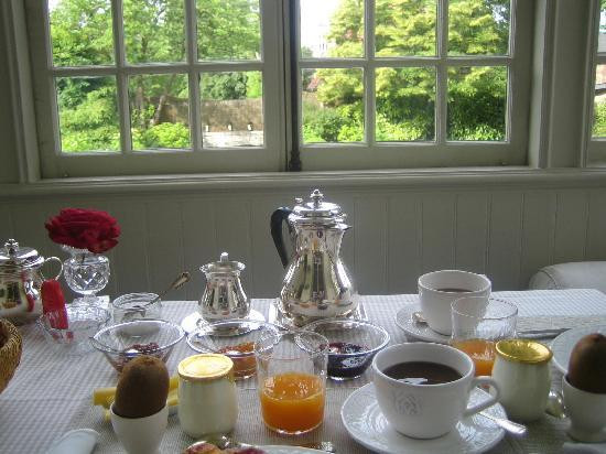 Le Clos Jouvenet主图