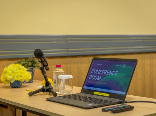 腓尼基大酒店主图