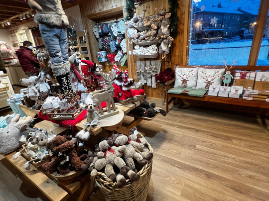 Artico Christmas House-霍宁斯沃格必去景点