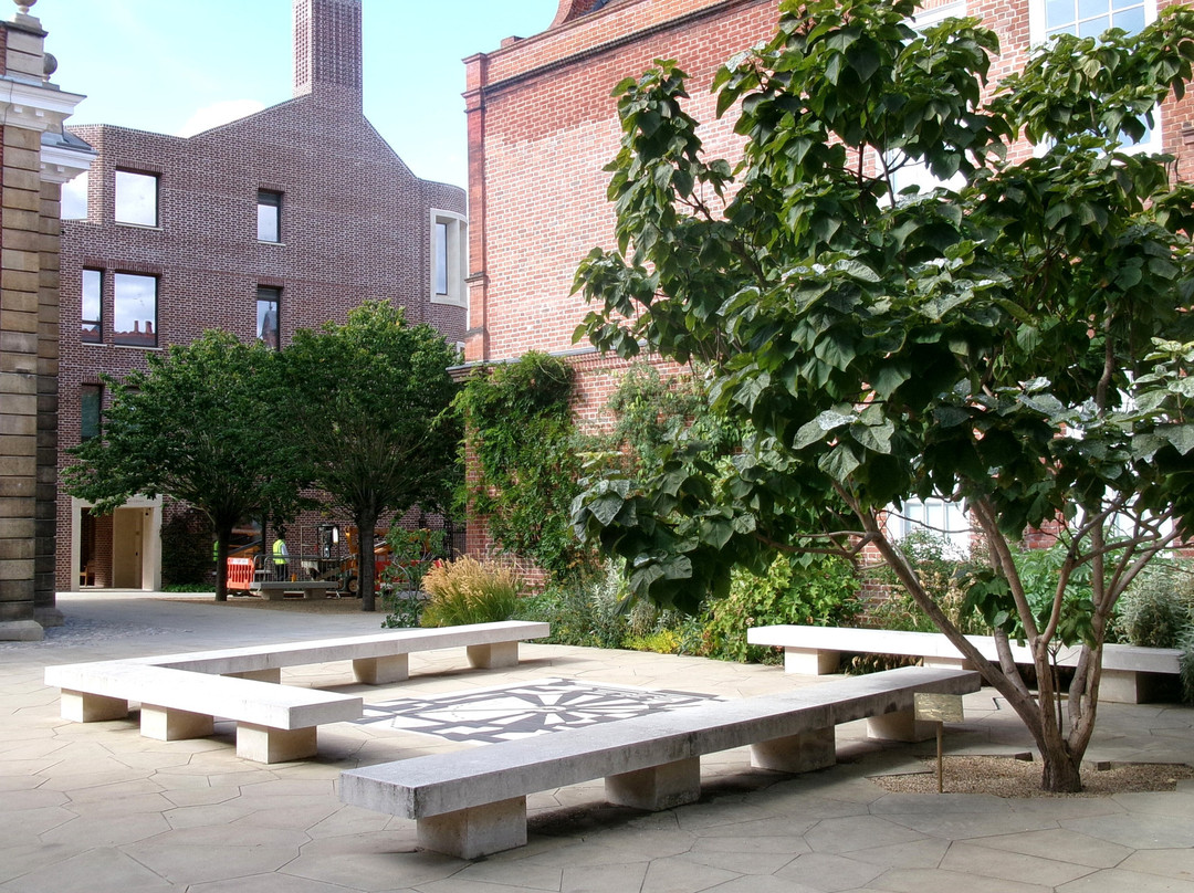 Pembroke College-剑桥必去景点