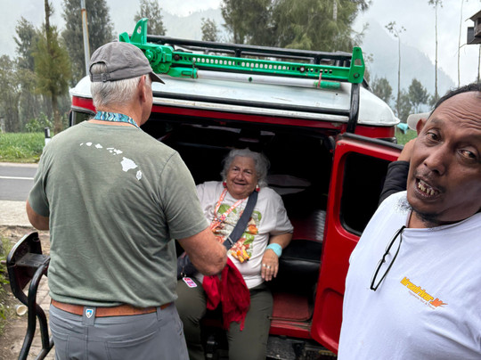 Private Driver Surabaya - Day Tours And Travel Guide-泗水必去景点