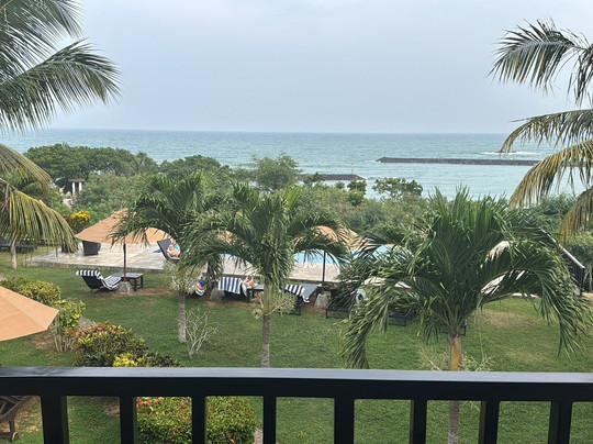 安纳塔亚海滩酒店主图