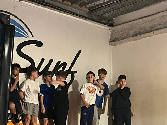 Wave Surf Café-佩皮尼昂必去景点