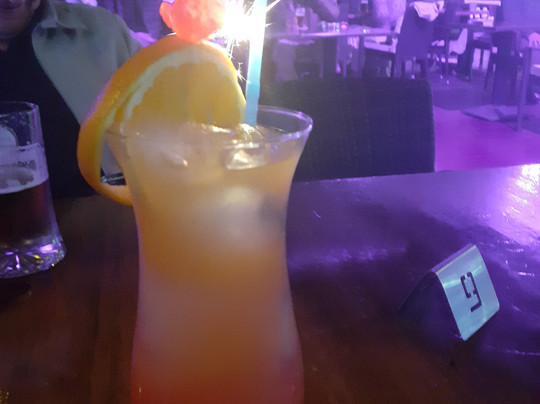 Marcos Bar-卡门港必去景点