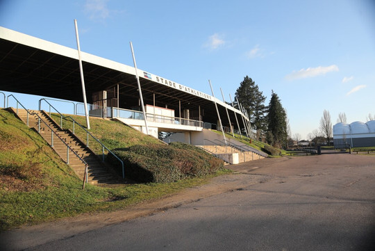 Léo Lagrange Stadium-索恩河畔沙隆必去景点
