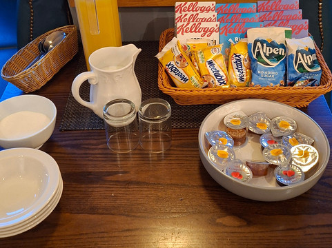 南霍隆阿姆斯酒店主图