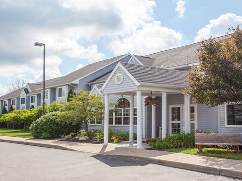 斯普林维尔麦客达套房酒店