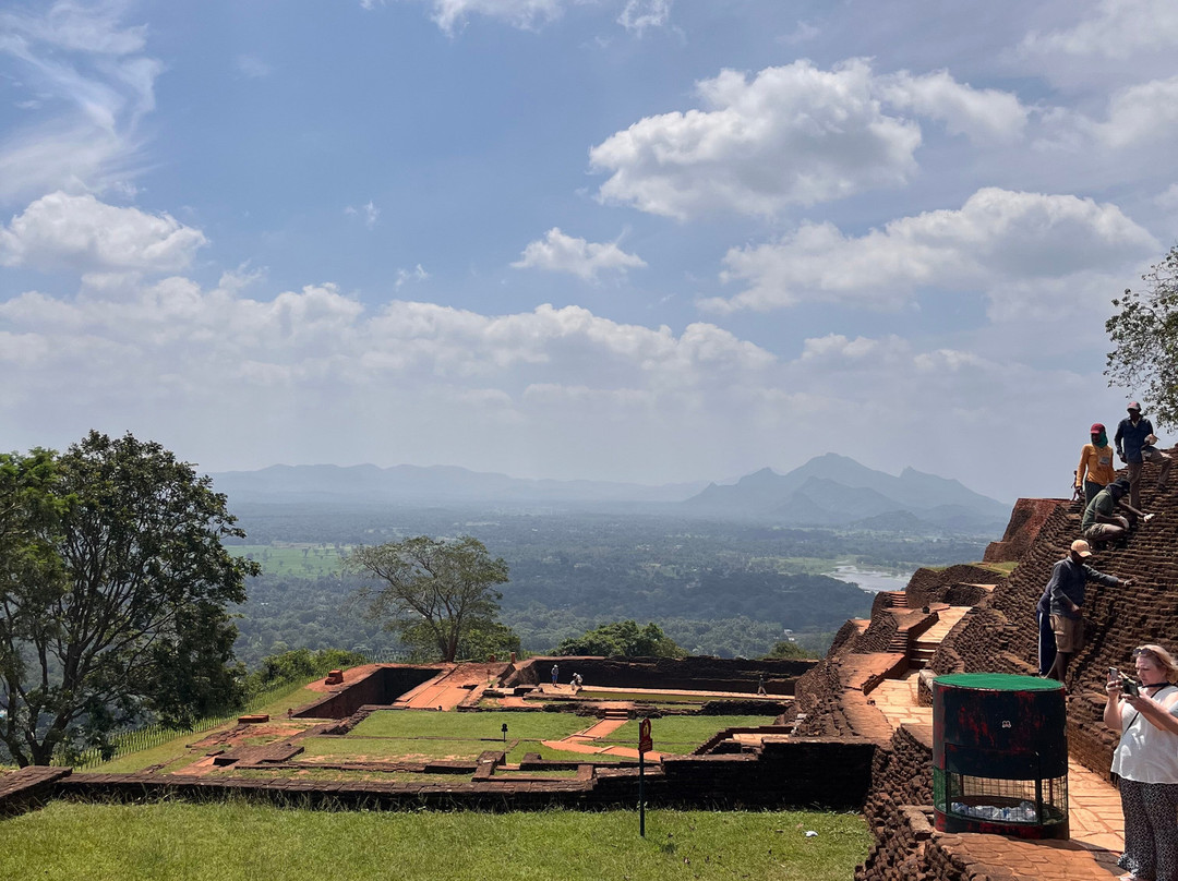 Lush Lanka Tours-Katugastota必去景点