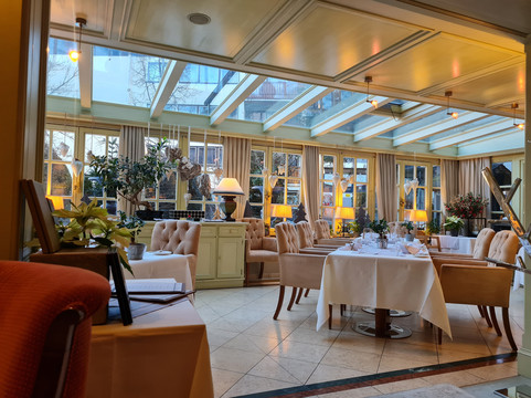 蒂罗勒霍夫高级酒店 - 策尔湖畔主图