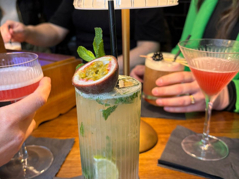 Top Hat And Tails Teignmouth